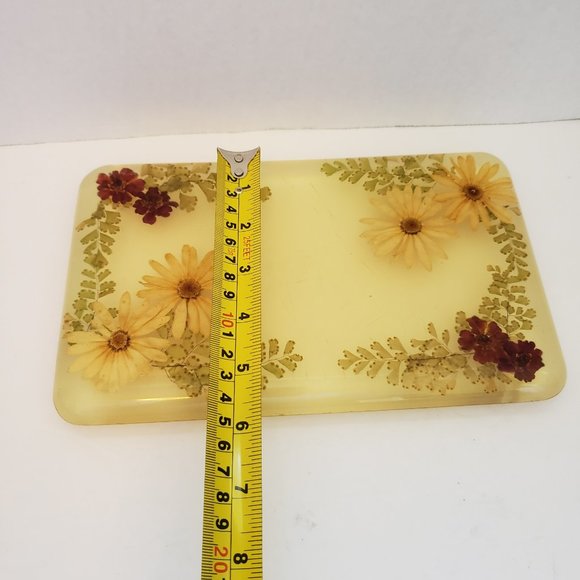 Vintage MCM Lucite Sunflower Rectangle Trivet with Feet - Picture 4 of 6